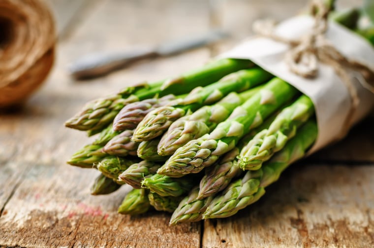 asparagus-2021-09-01-04-29-48-utc-2048x1356